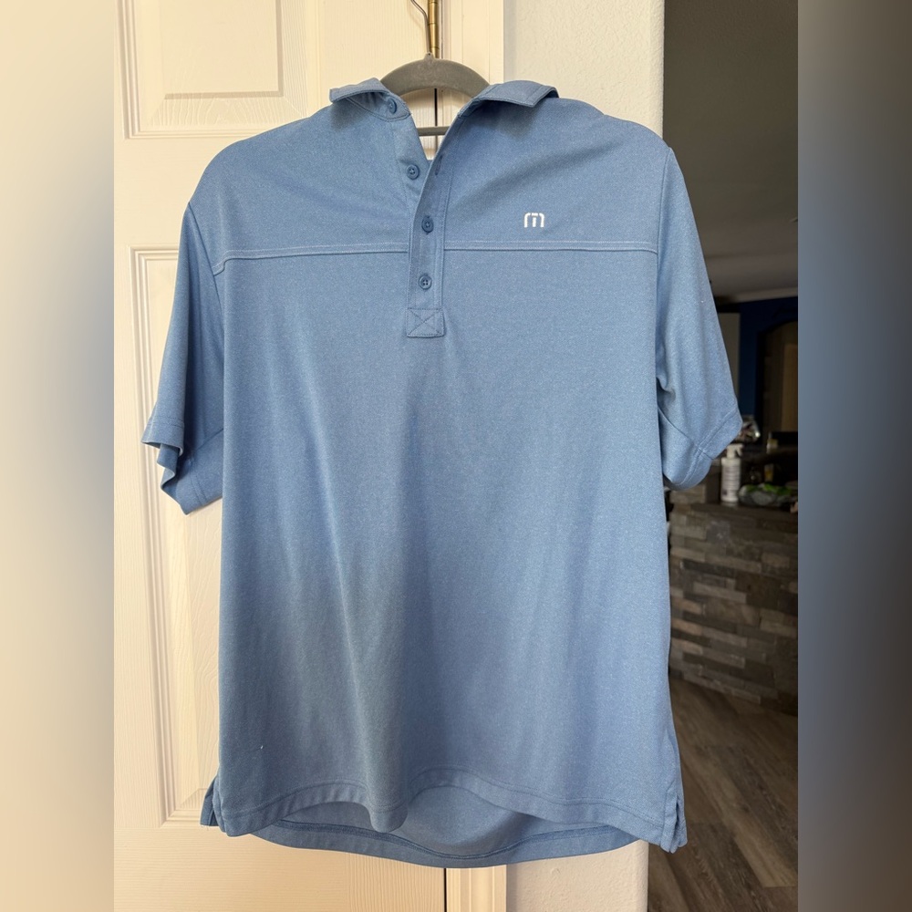 Men’s large Travis Mathew collared golf